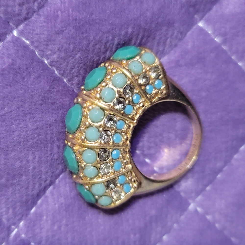 🩵 Lia Sophia gold dome statement ring size 7